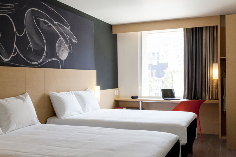Ibis Alameda Hotel 3*